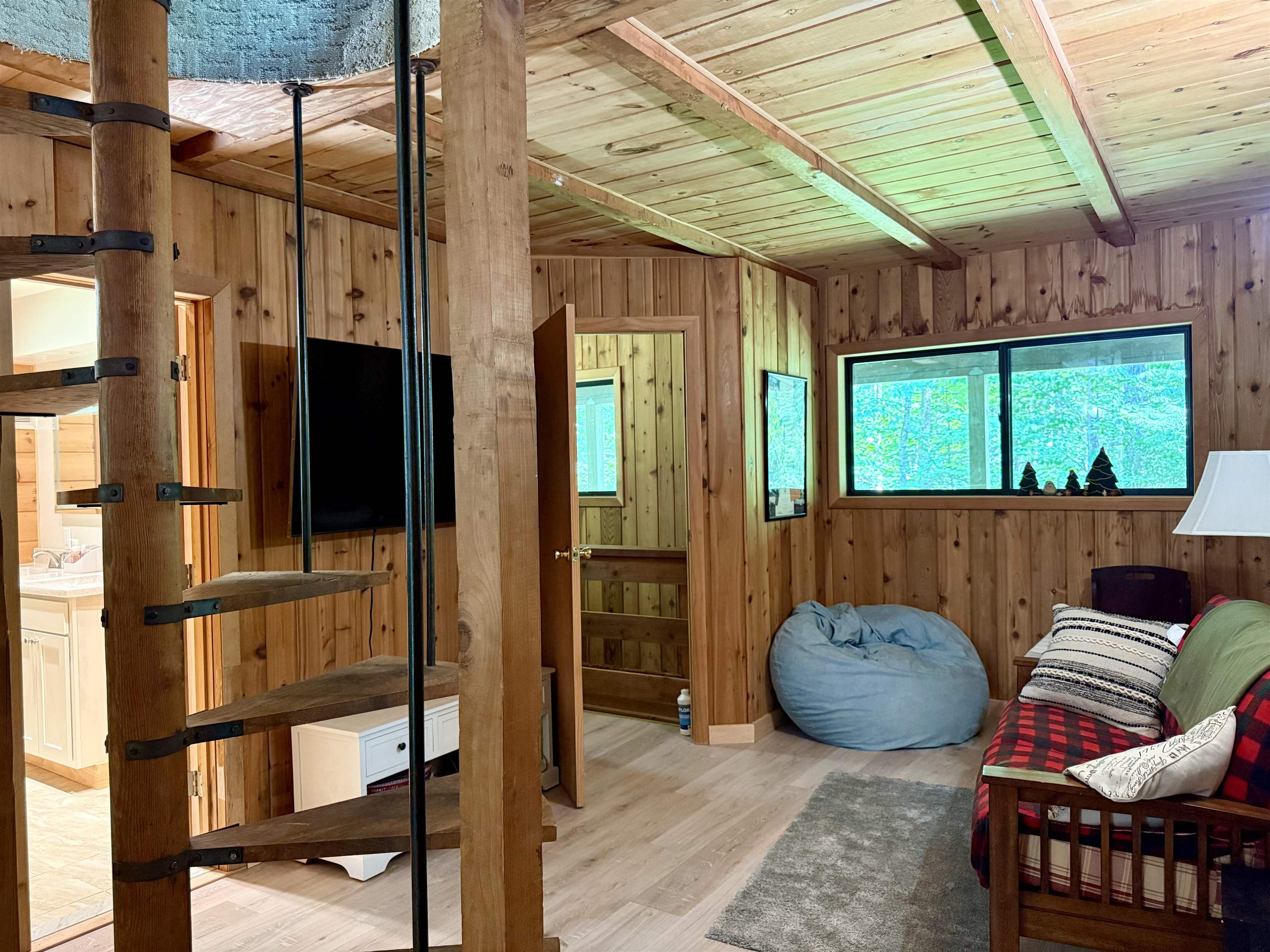 145 Oberdorf Road Readsboro, VT 05350 - Photo 8 of 45