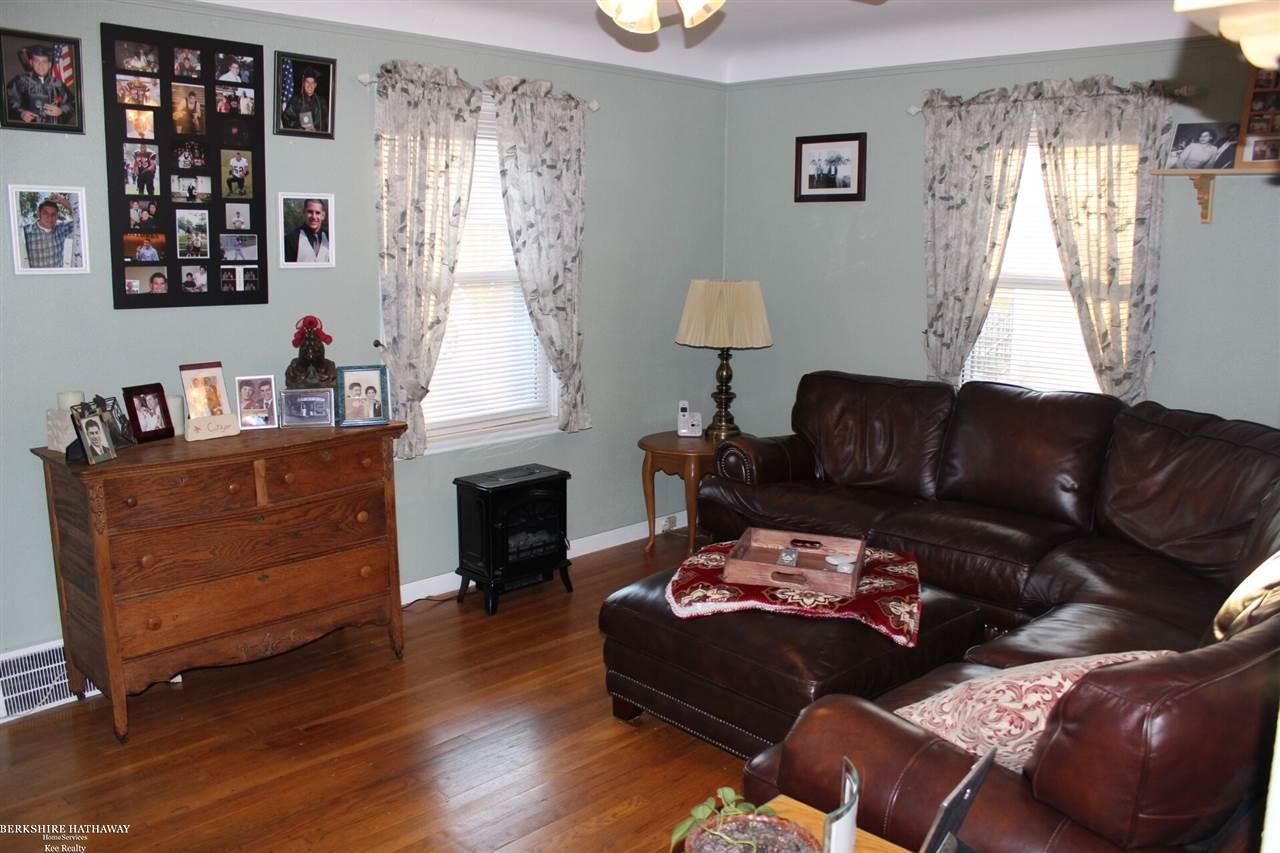 8281 Standard Street Center Line, MI 48015 - Photo 7 of 30