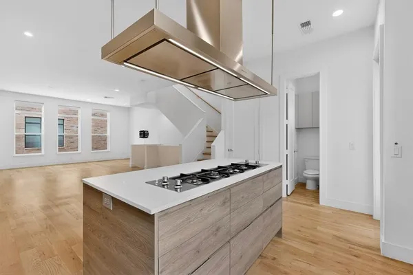 $3,990 | 4920 Lexington Court, Dallas, TX 75204