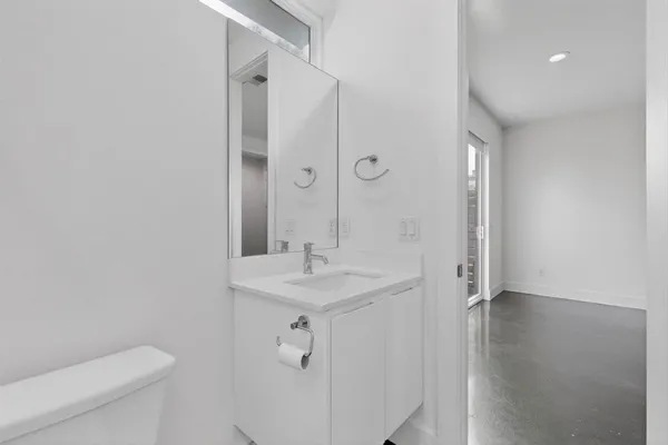 $3,990 | 4920 Lexington Court, Dallas, TX 75204