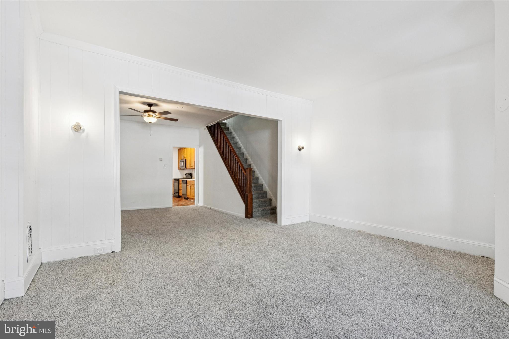 206 Chain Street Norristown, PA 19401 - Photo 4 of 25