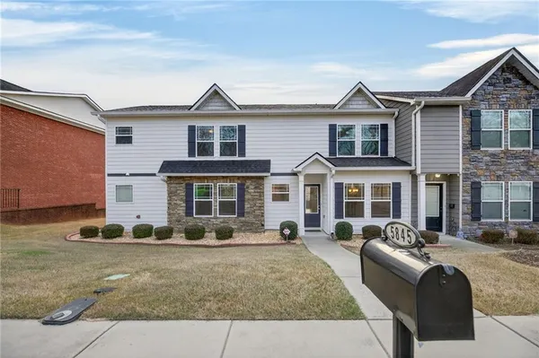 $1,950 | 5845 Garden Circle, Douglasville, GA 30135