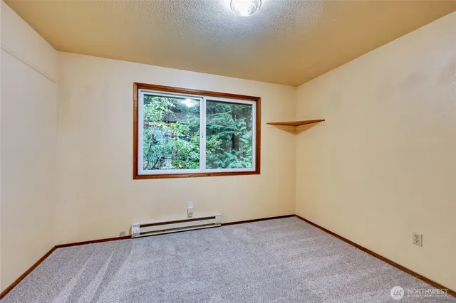 $799,500 | 4005 Northeast Kedros Drive, Poulsbo, WA 98370