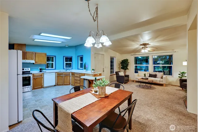 $799,500 | 4005 Northeast Kedros Drive, Poulsbo, WA 98370