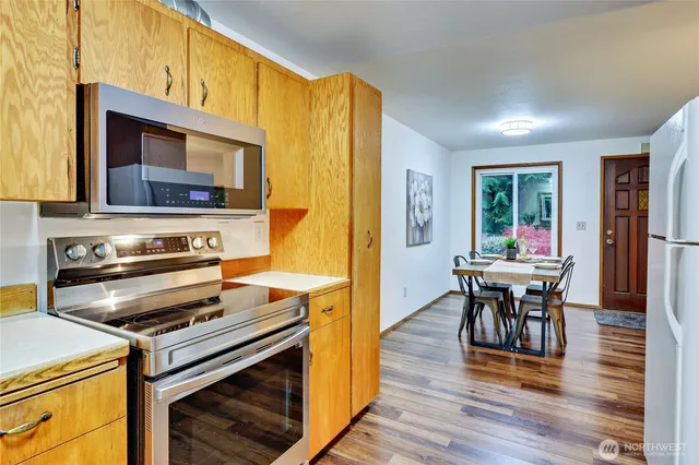 $799,500 | 4005 Northeast Kedros Drive, Poulsbo, WA 98370