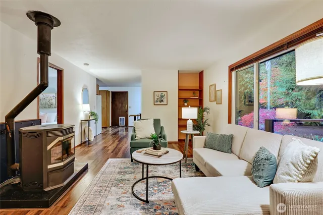 $799,500 | 4005 Northeast Kedros Drive, Poulsbo, WA 98370