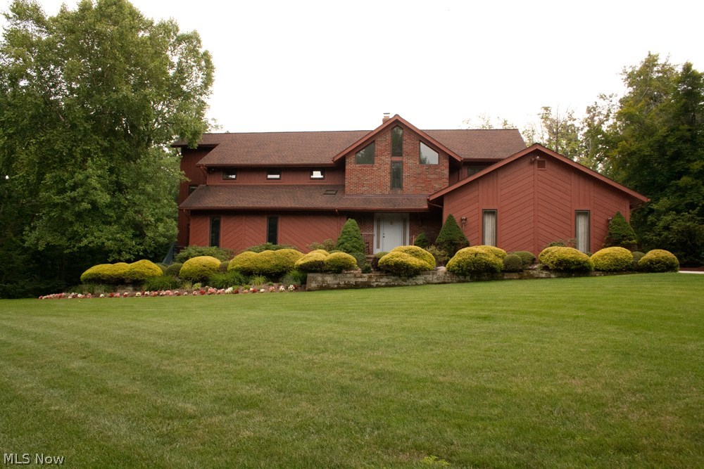 29402 Eddy Road Wickliffe, OH 44092 - Photo 1 of 12 Gallery Image 1