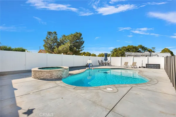 $473,000 | 10292 Kern Avenue, Hesperia, CA 92345