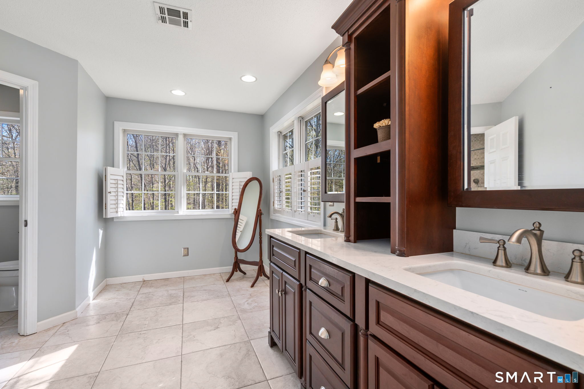 107 Country Lane Hebron, CT 06248 - Photo 23 of 37