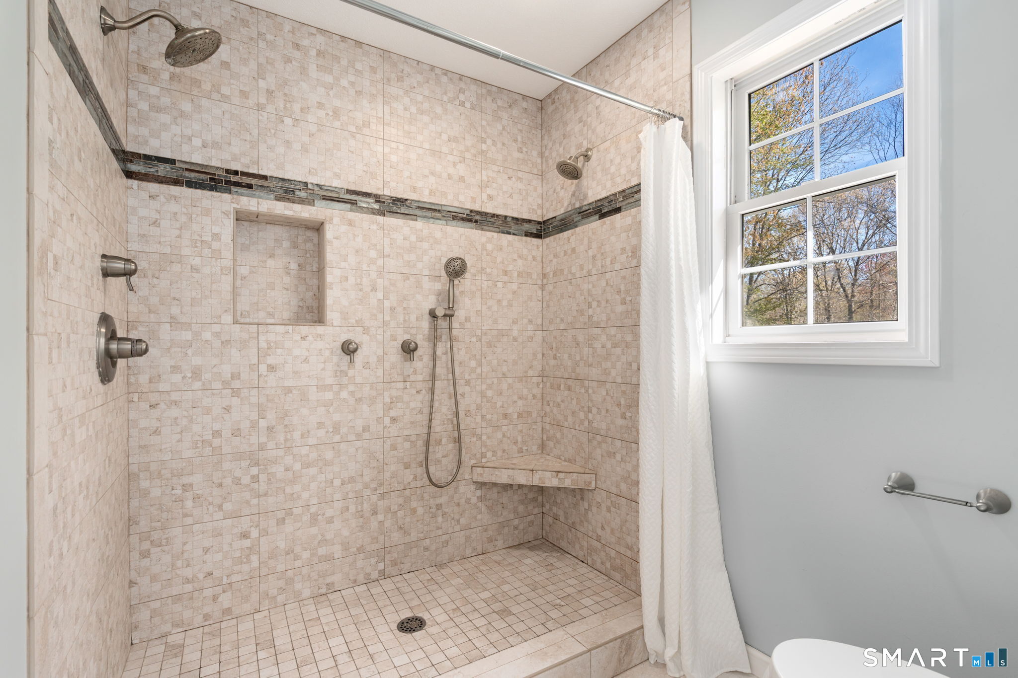 107 Country Lane Hebron, CT 06248 - Photo 24 of 37