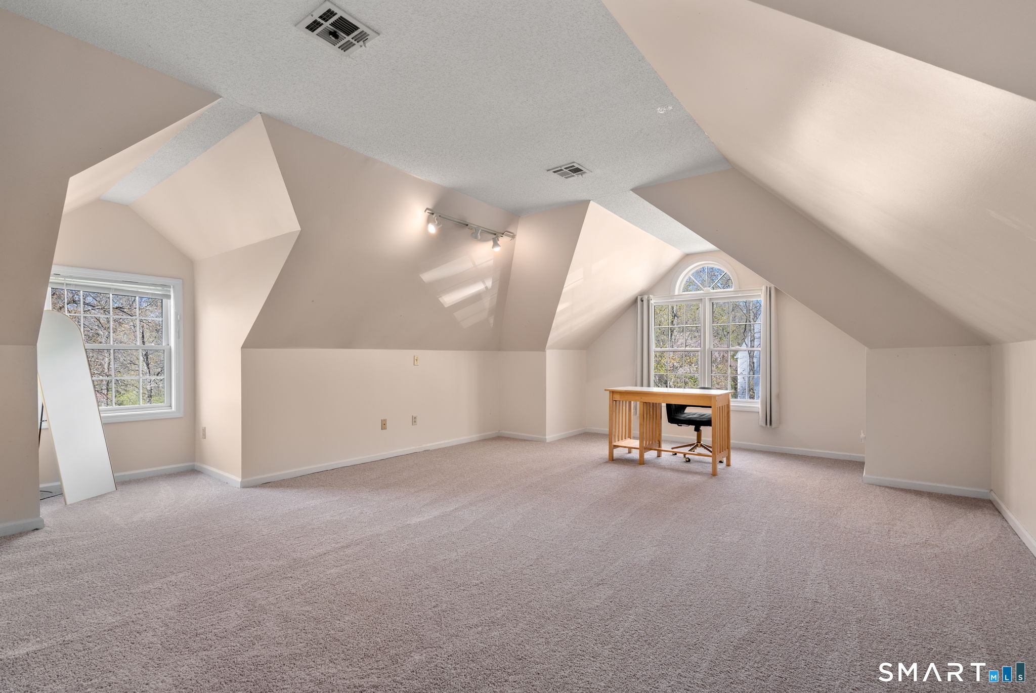 107 Country Lane Hebron, CT 06248 - Photo 27 of 37