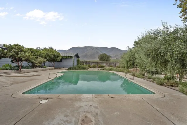 $875,000 | 43002 Arroyo Seco Road, Soledad, CA 93960