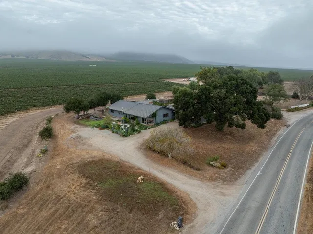 $875,000 | 43002 Arroyo Seco Road, Soledad, CA 93960