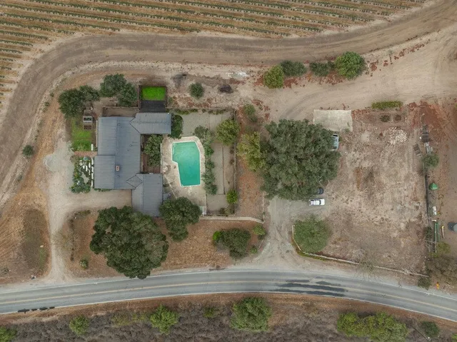 $875,000 | 43002 Arroyo Seco Road, Soledad, CA 93960