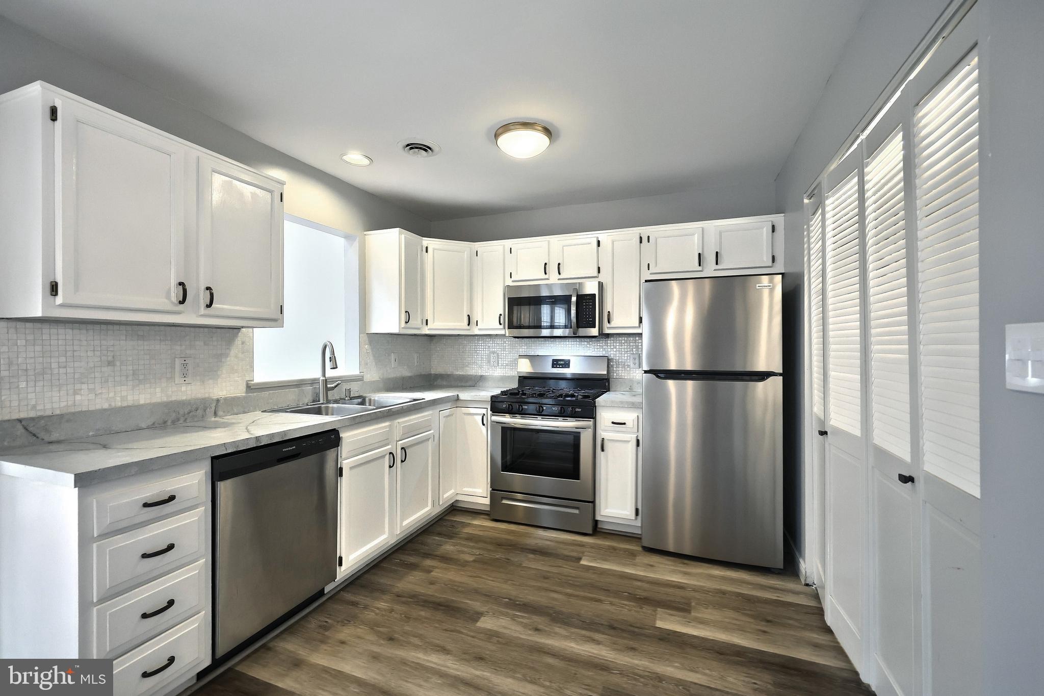 2818 Robin Road York, PA 17404 - Photo 8 of 25 Gallery Image 8