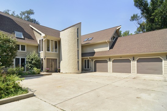 716 Harger Road Oak Brook, IL 60523 - Photo 2 of 20