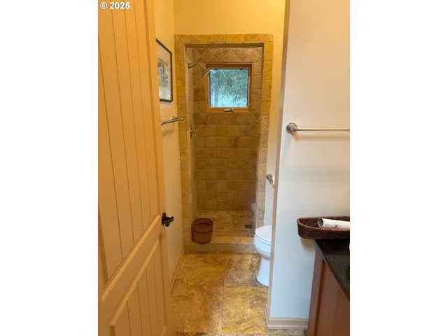 $850,000 | 700 Quattomah Lane, Port Orford, OR 97465