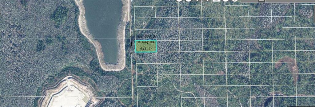 1355 Dill Road Christmas, FL 32709 - Photo 2 of 3 a bathroom with a shower