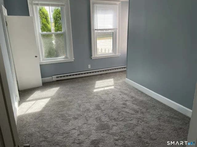 $415,000 | 50 School Street, Groton, CT 06340