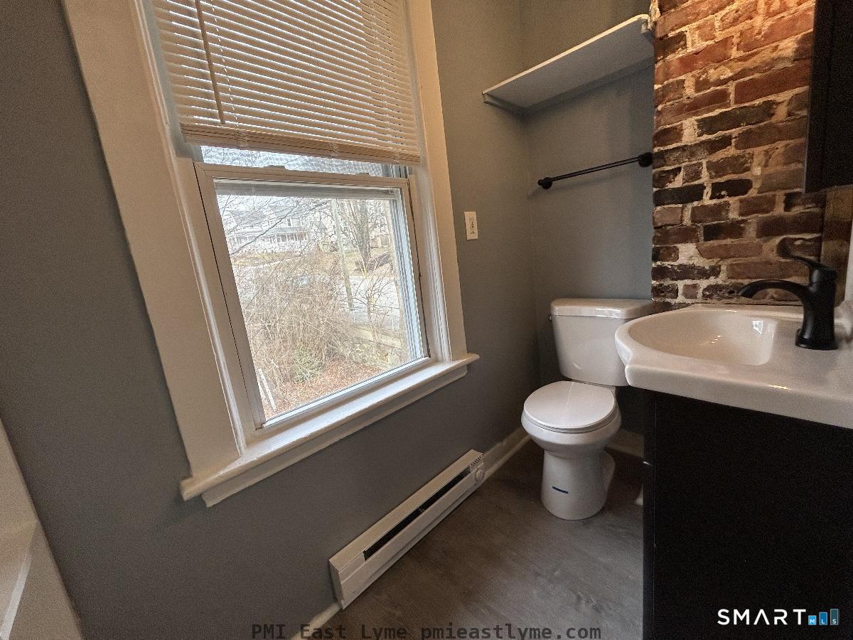 50 School Street Groton, CT 06340 - Photo 19 of 33