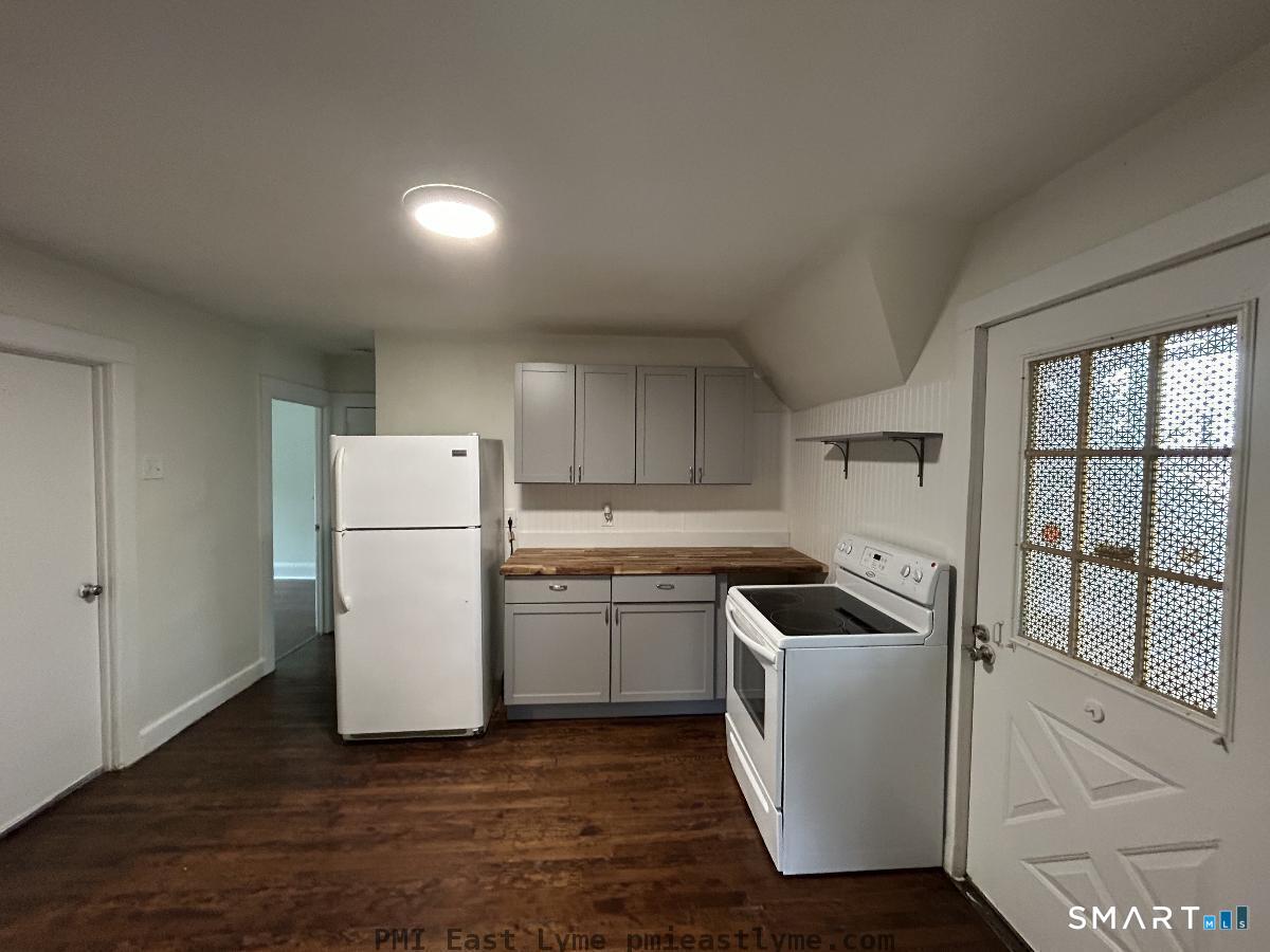 50 School Street Groton, CT 06340 - Photo 22 of 33