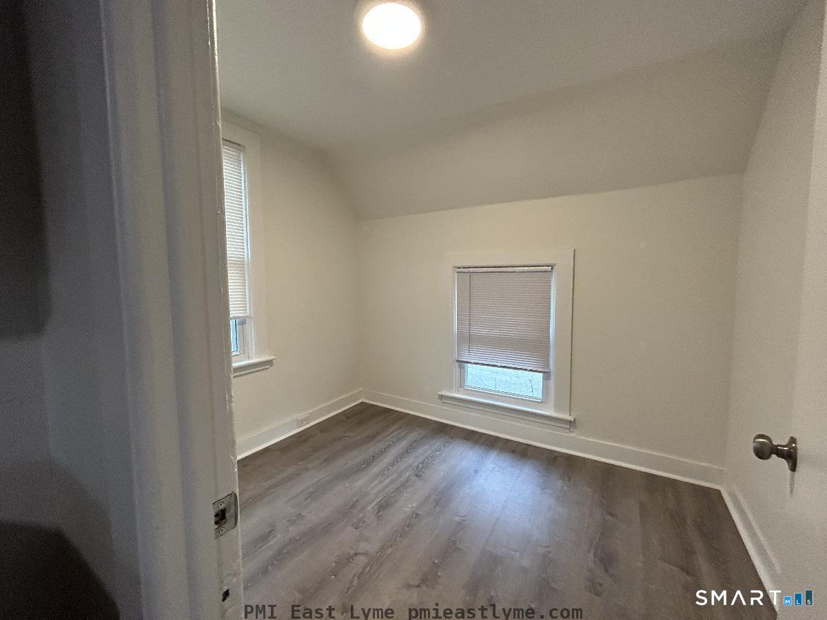 50 School Street Groton, CT 06340 - Photo 28 of 33