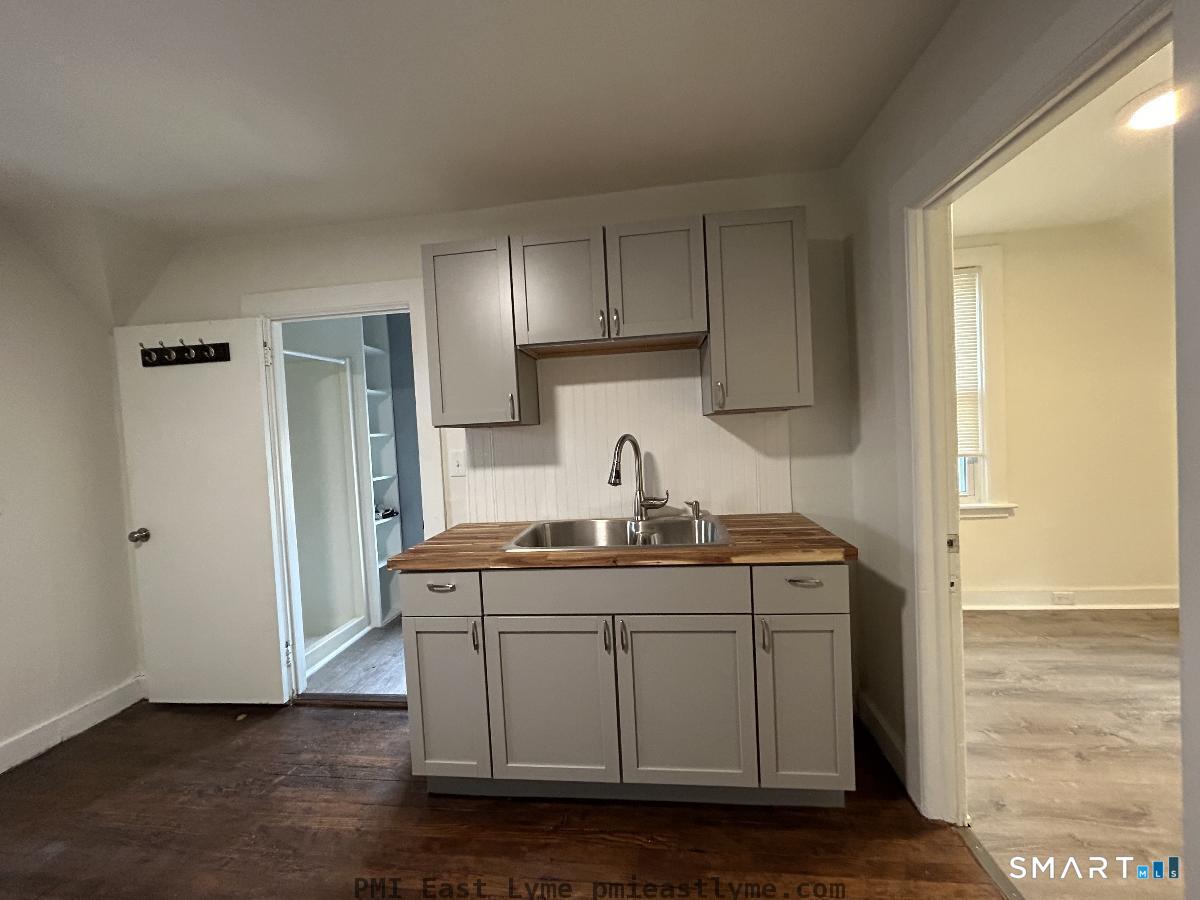 50 School Street Groton, CT 06340 - Photo 30 of 33