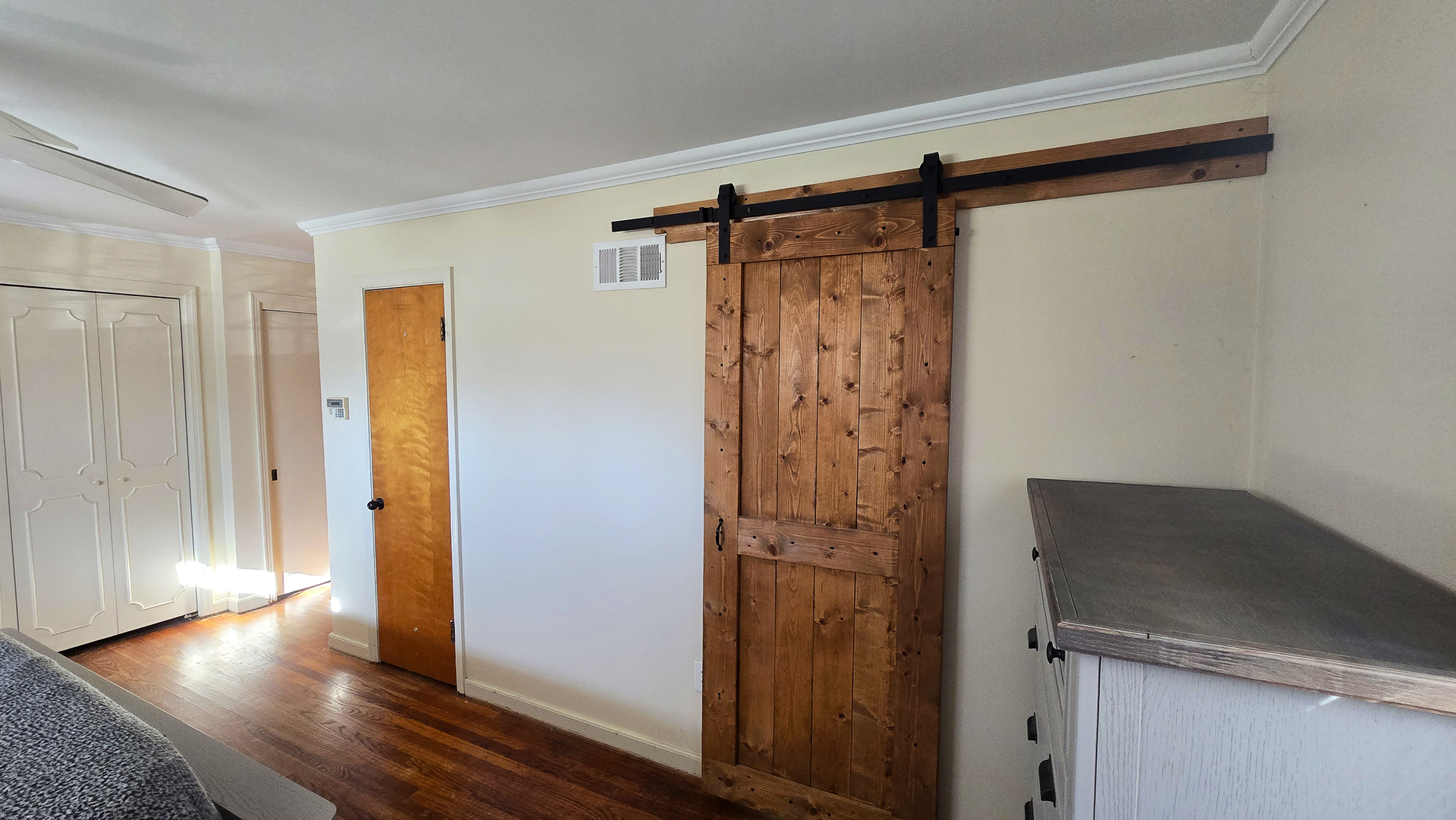4 Lilac Lane Centralia, IL 62801 - Photo 20 of 32 a view of walk in closet with wooden floor