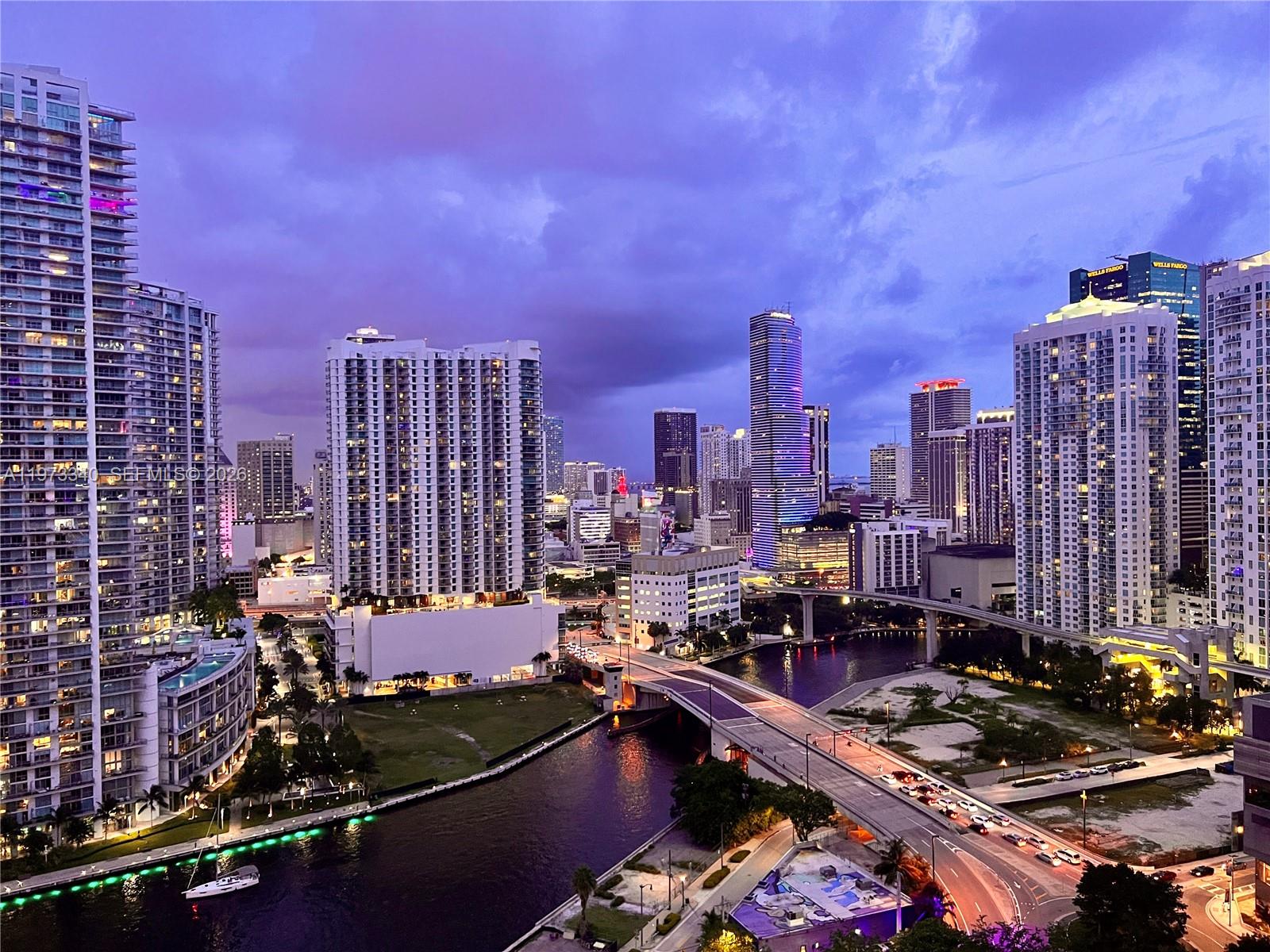 88 Southwest 7th Street, Unit 2012 Miami, FL 33130 - Photo 13 of 15