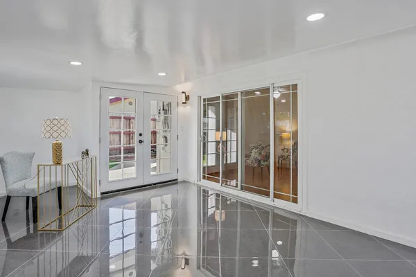 $449,900 | 6629 Doreen Way, Sacramento, CA 95823