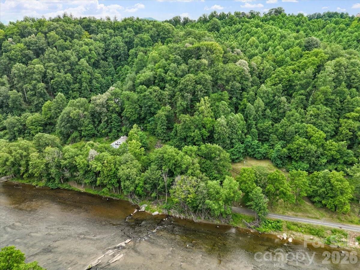 2079 Roses Branch Road Bakersville, NC 28705 - Photo 11 of 20
