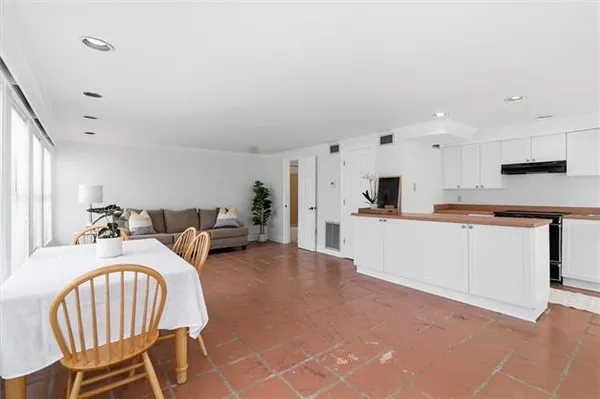 $475,000 | 3616 Wanda Lynn Drive, Metairie, LA 70002