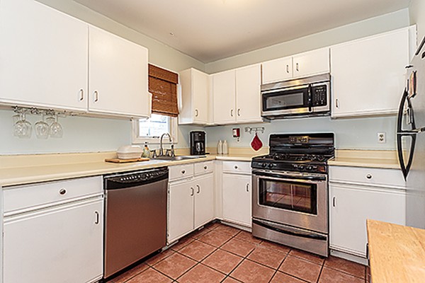 42 Farmland Road, Unit A Lowell, MA 01850 - Photo 6 of 19