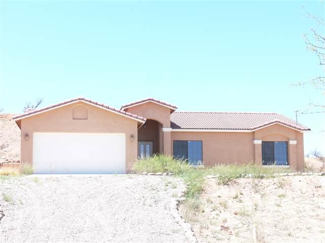 941 B Soya Court Rio Rico, AZ 85648 - Photo 1 of 9