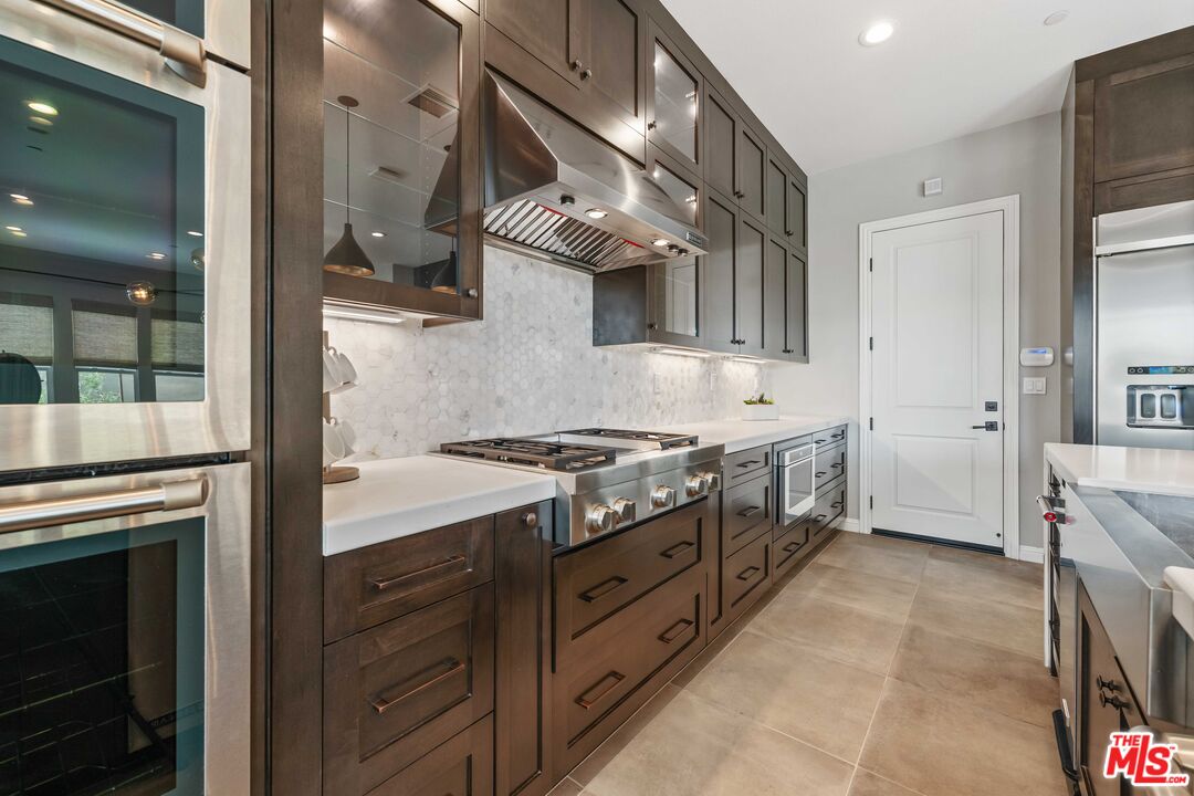 20658 Walnut Circle Porter Ranch, CA 91326 - Photo 12 of 75 Gallery Image 12