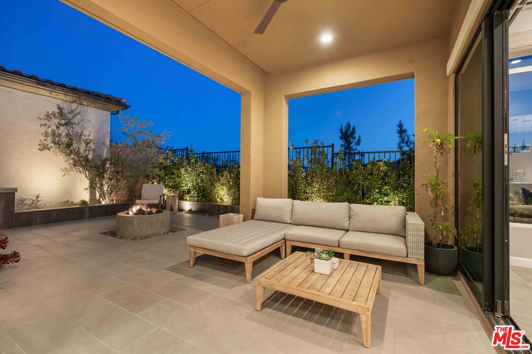 20658 Walnut Circle Porter Ranch, CA 91326 - Photo 18 of 75 Gallery Image 18