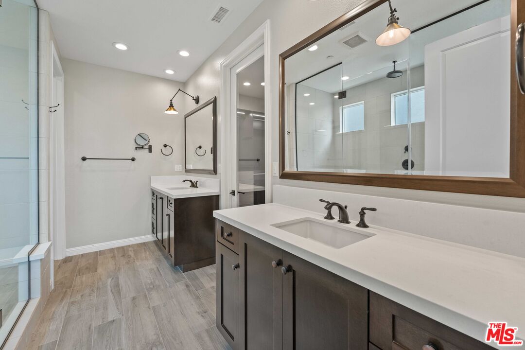 20658 Walnut Circle Porter Ranch, CA 91326 - Photo 40 of 75 Gallery Image 40