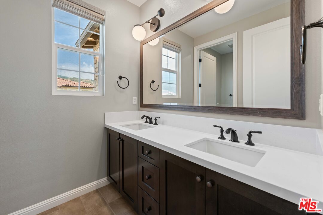 20658 Walnut Circle Porter Ranch, CA 91326 - Photo 51 of 75 Gallery Image 51