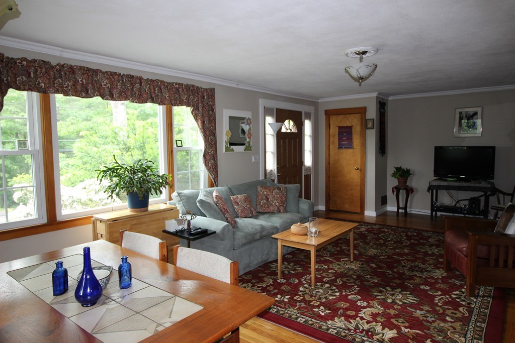 21 Cordaville Road Ashland, MA 01721 - Photo 8 of 23 Gallery Image 8