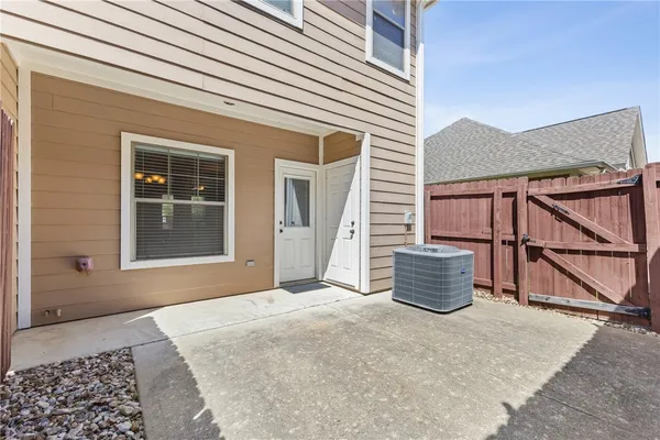 $249,900 | 1000 Spring Loop, Unit 1801, College Station, TX 77840