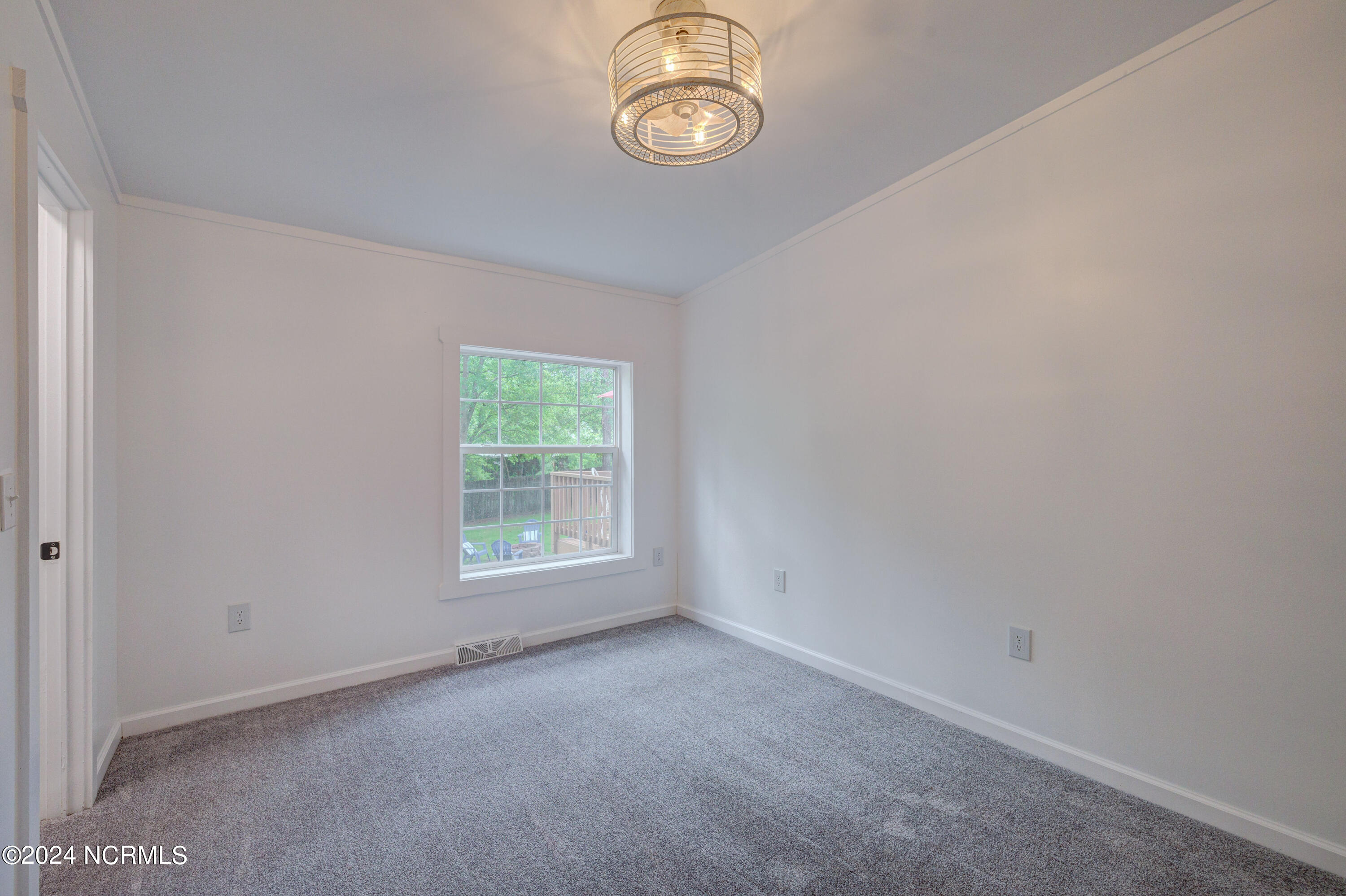 328 Groves Point Circle Hampstead, NC 28443 - Photo 23 of 39 Bed 2 -2