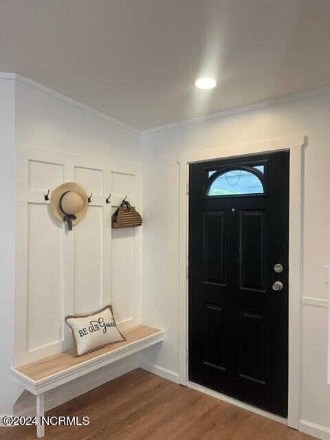 328 Groves Point Circle Hampstead, NC 28443 - Photo 9 of 39 Hall Tree GP