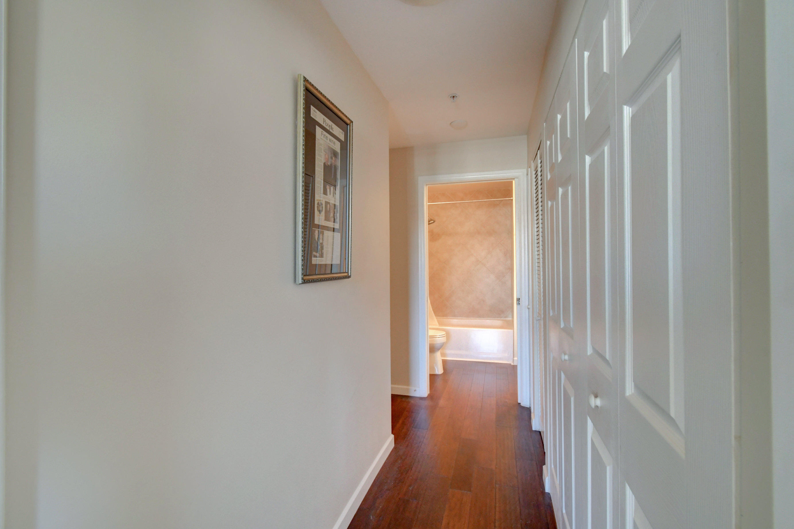 233 South Federal Highway, Unit 703 Boca Raton, FL 33432 - Photo 26 of 63 Guest Hallway