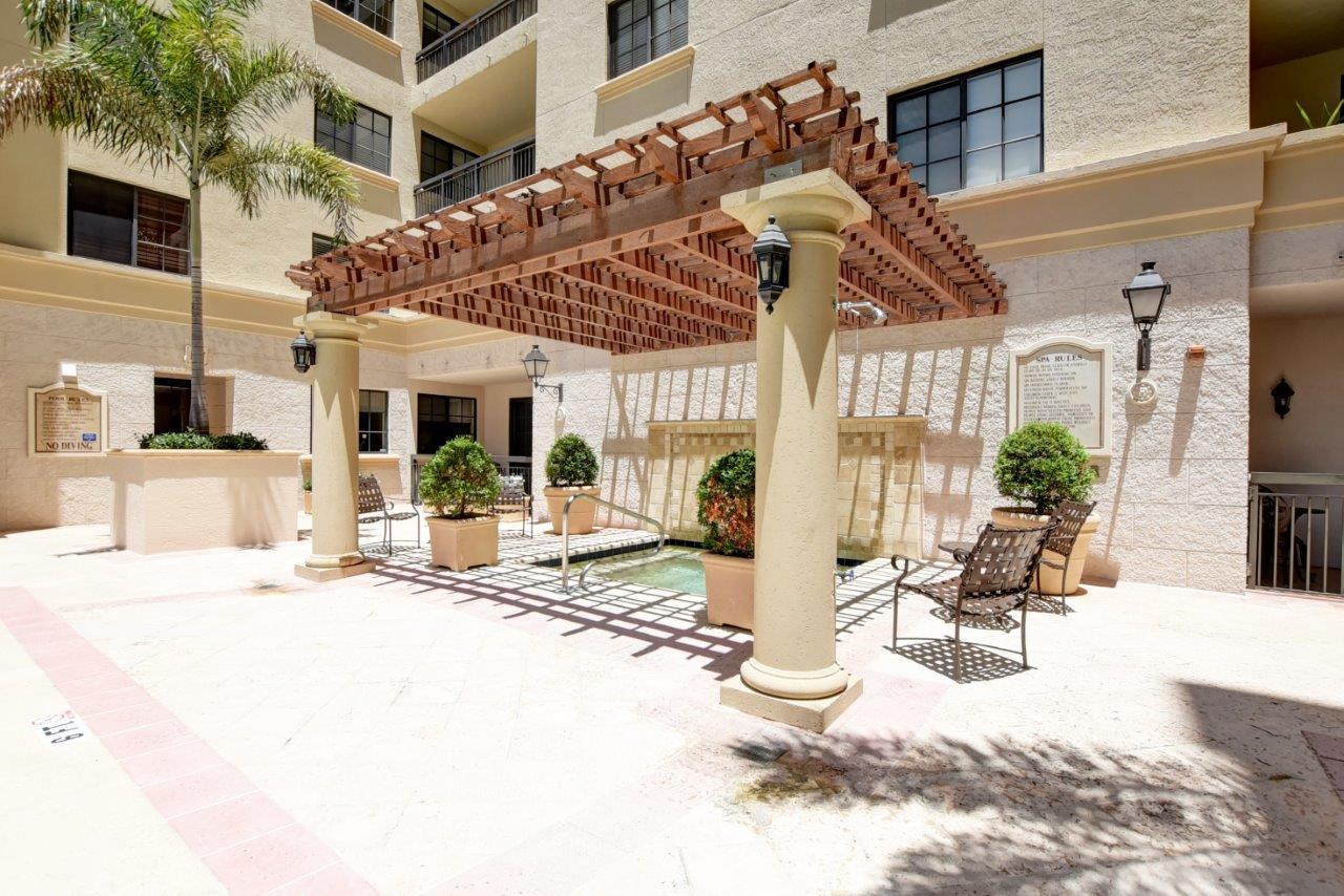 233 South Federal Highway, Unit 703 Boca Raton, FL 33432 - Photo 44 of 63 Jacuzzi