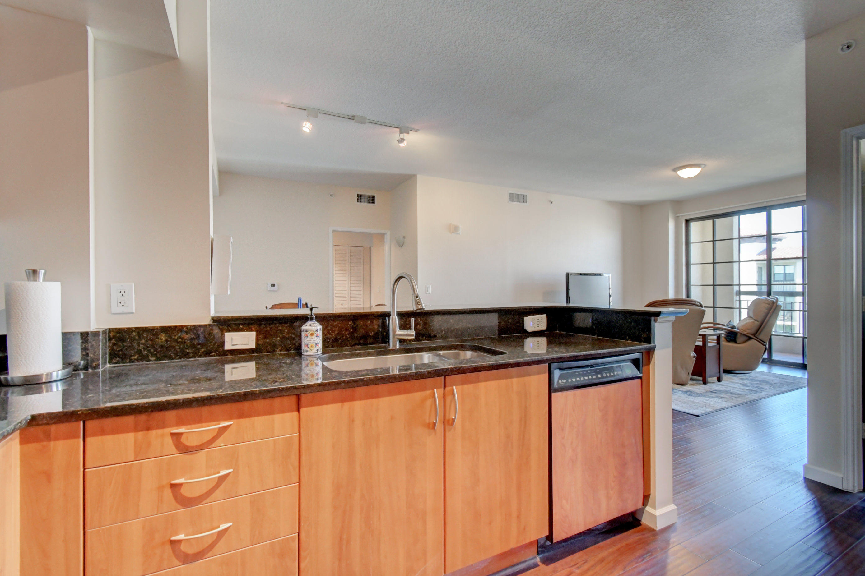 233 South Federal Highway, Unit 703 Boca Raton, FL 33432 - Photo 8 of 63 Open Kitchen