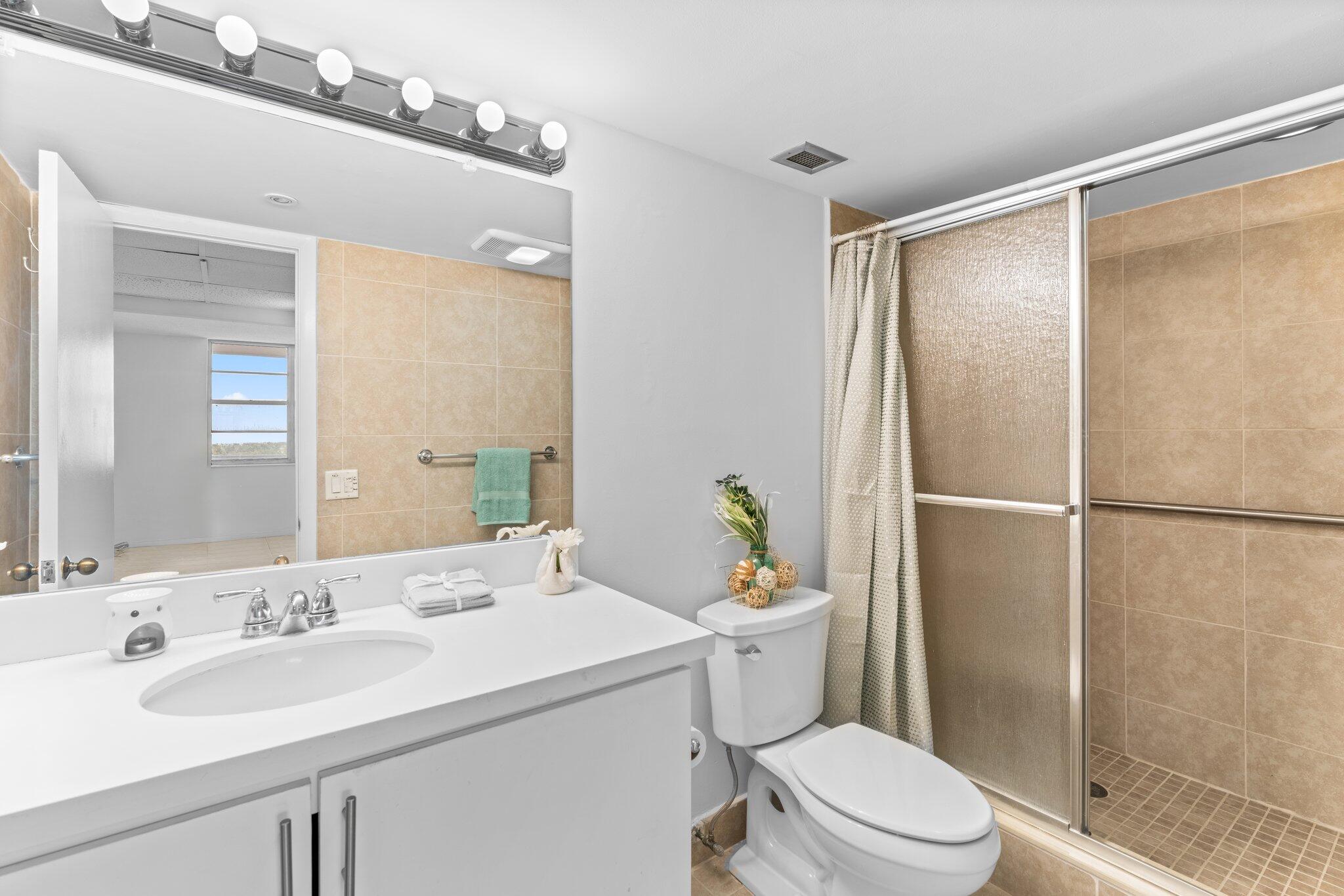2851 South Ocean Boulevard, Unit F6 Boca Raton, FL 33432 - Photo 30 of 33 18-web-or-mls-2851-s-ocean-blvd-6-f
