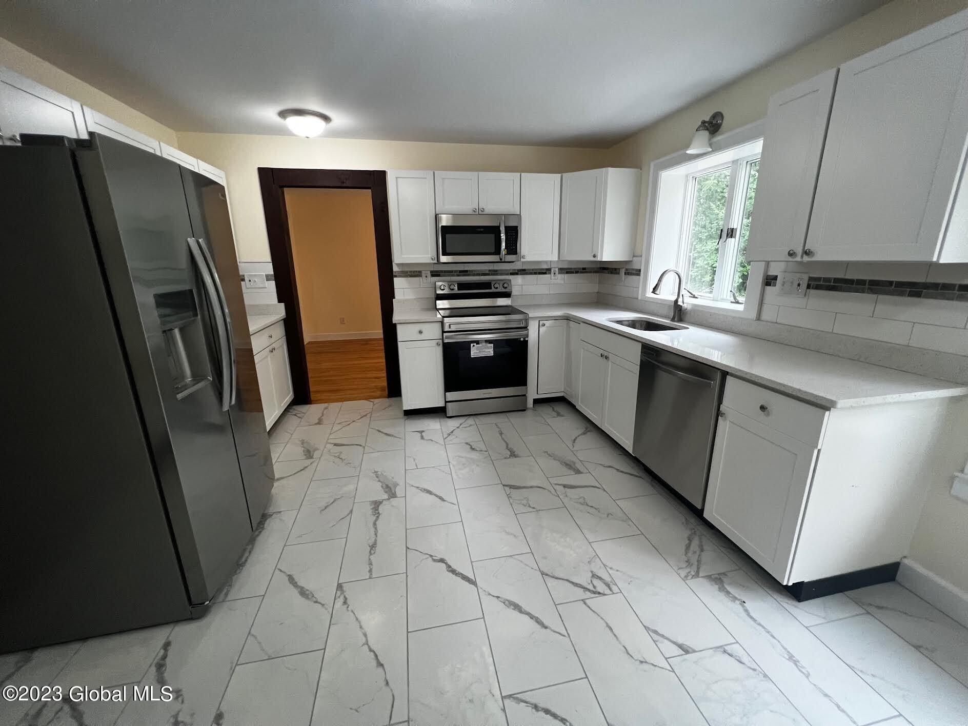 254 Dr Road Wright, NY 12053 - Photo 5 of 30 0-31