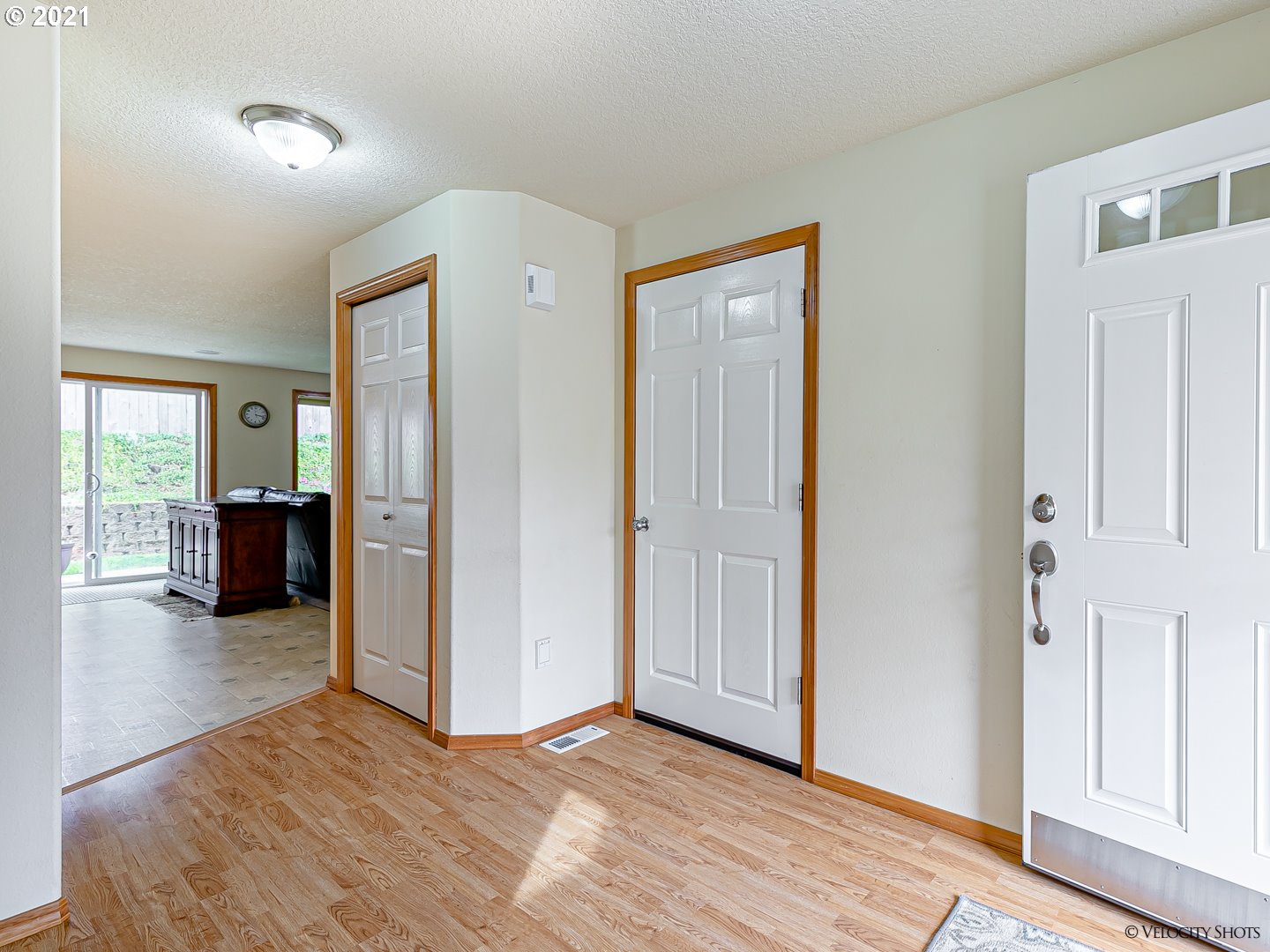 38501 Miller Street Sandy, OR 97055 - Photo 5 of 27 Gallery Image 5