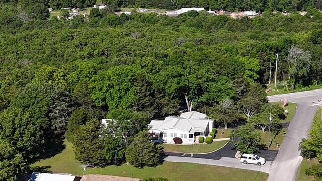 32 Ledgestone Road Shell Knob, MO 65747 - Photo 3 of 54 dji_fly_20260507_091304_0009_17781638336