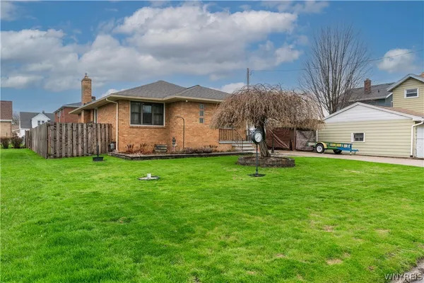 $179,900 | 15 Hamilton Avenue, Lackawanna, NY 14218